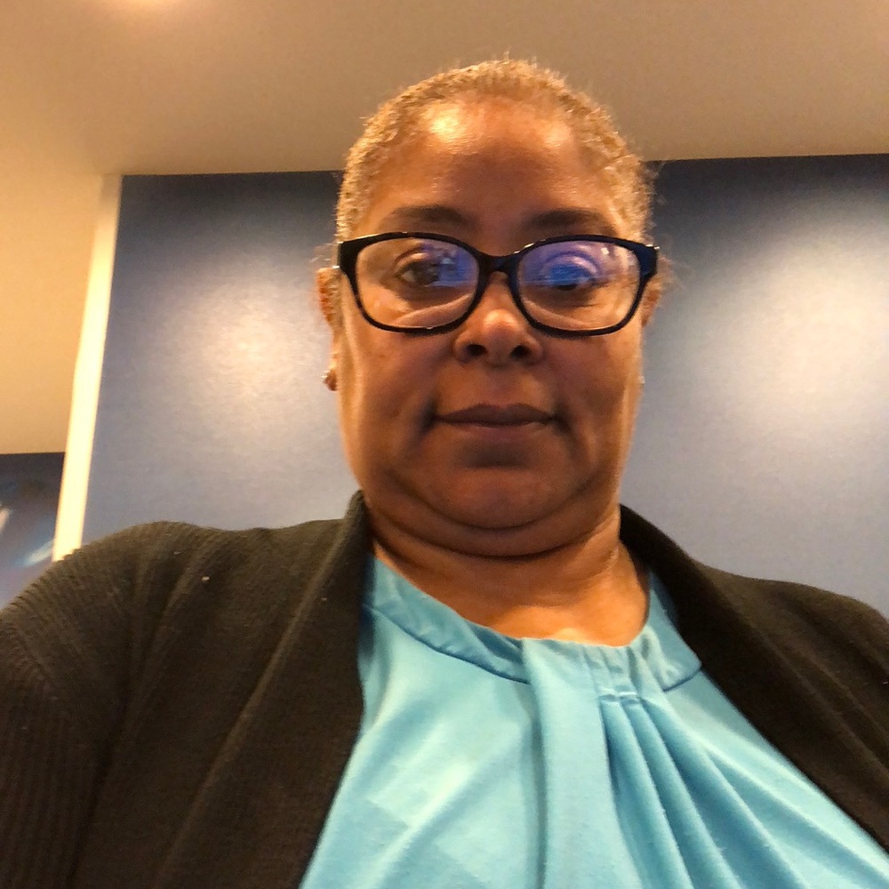 Meet your Posher, Lory